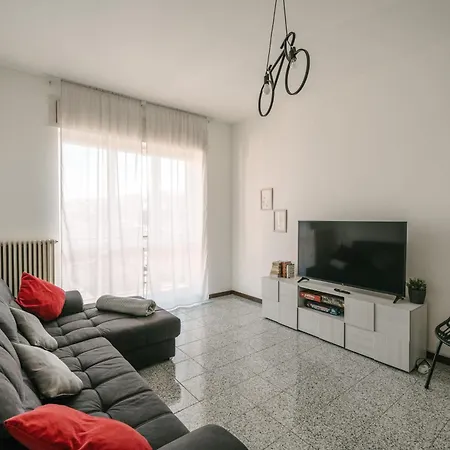 Bike & Family Apartment