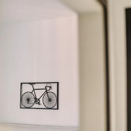Bike & Family Apartment Como