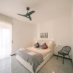 Apartment Bike & Family Como